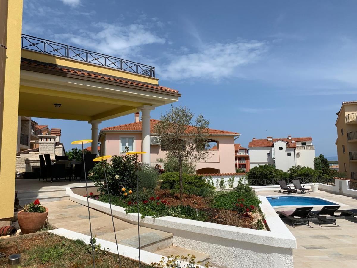 Villa Istriana Ližnjan Exterior foto